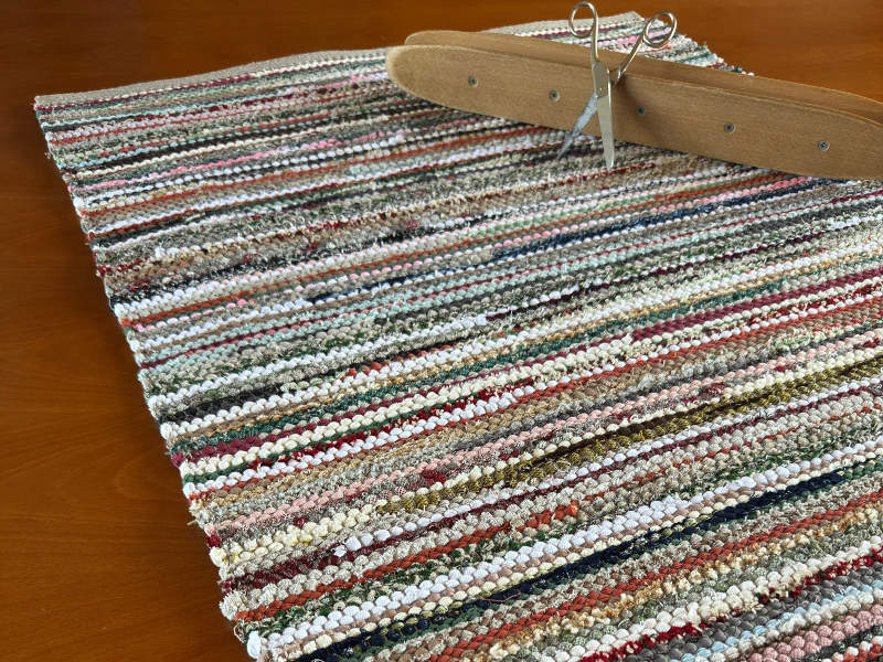 Fleckerlteppich fein und fest verwebt in neuen Baumwollstoffen